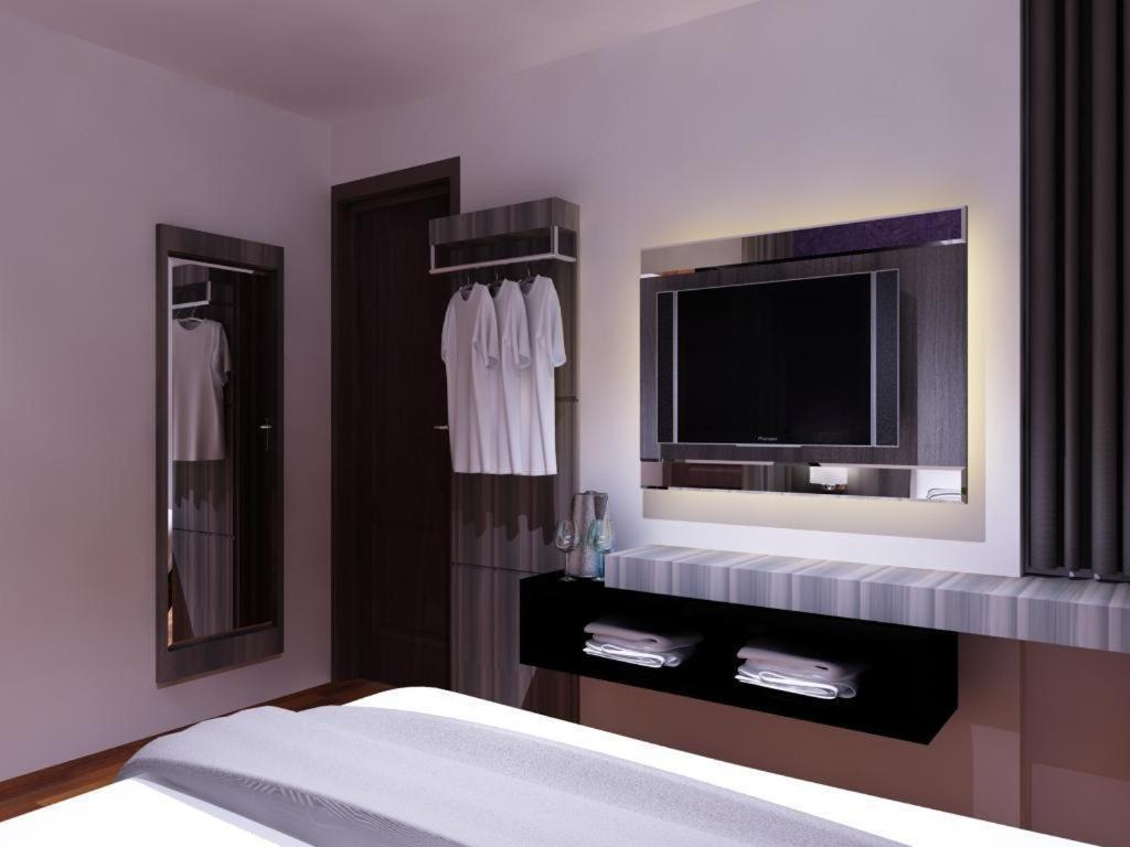 Neotel Hotel City Centre Tanjung Redep Extérieur photo