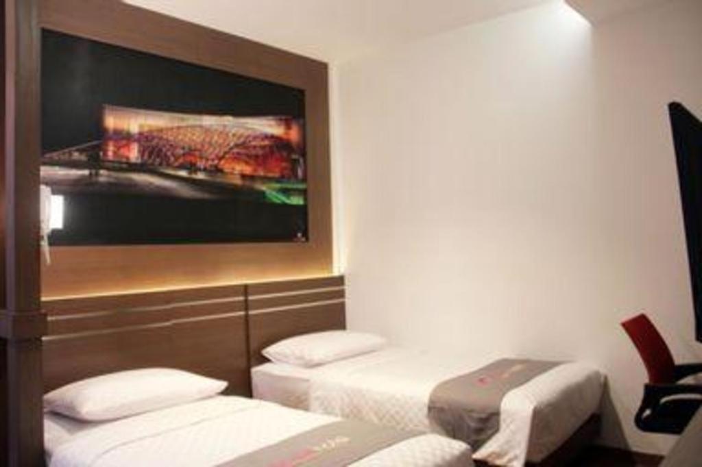 Neotel Hotel City Centre Tanjung Redep Extérieur photo