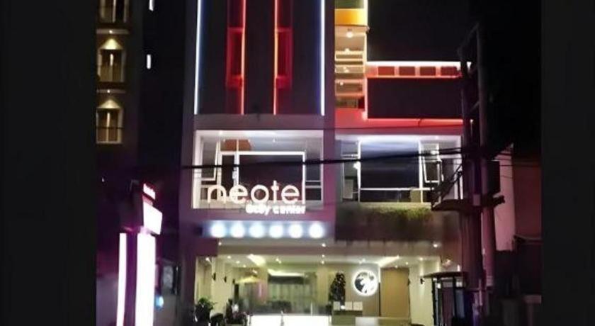 Neotel Hotel City Centre Tanjung Redep Extérieur photo