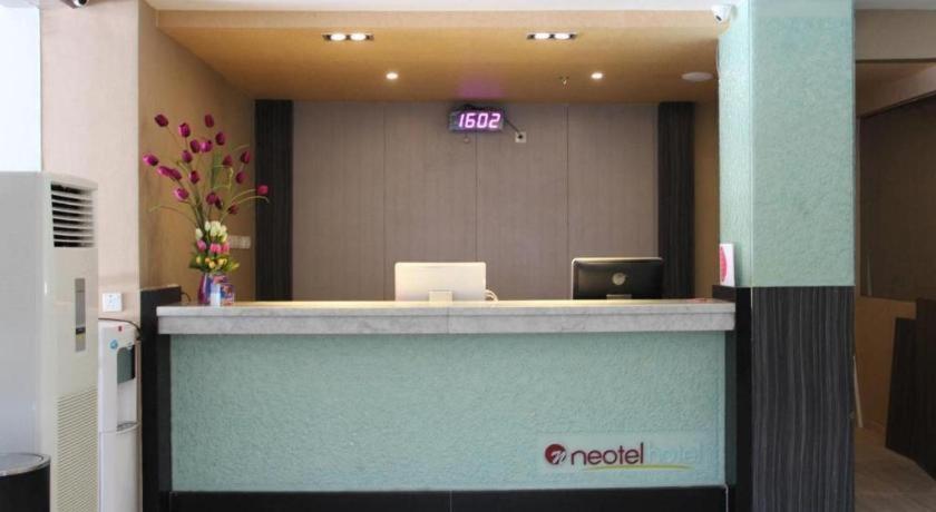 Neotel Hotel City Centre Tanjung Redep Extérieur photo