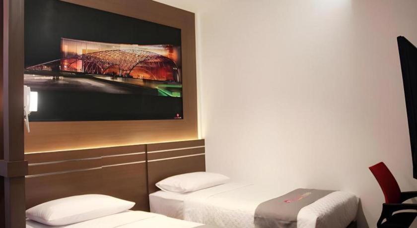 Neotel Hotel City Centre Tanjung Redep Extérieur photo