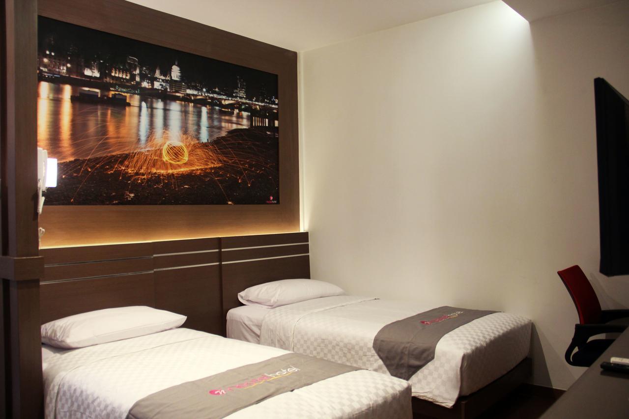 Neotel Hotel City Centre Tanjung Redep Extérieur photo
